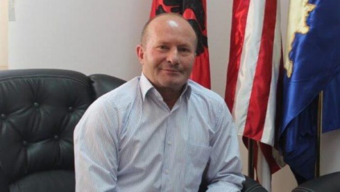 Anulohet vendimi i Kurtit për shkarkimin e Fadil Kodrës