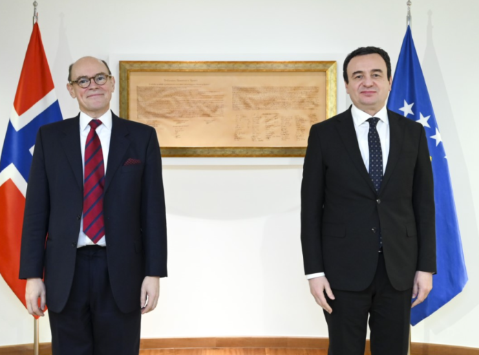 Kurti takon të dërguarin e Norvegjisë për Ballkanin Perëndimor, flasin për dialogun Kosovë-Serbi