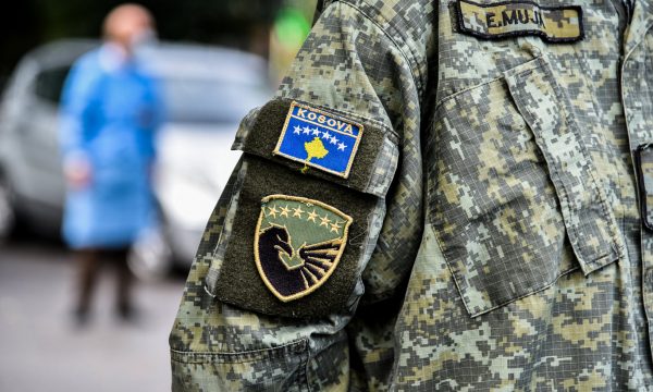 FSK reagon për zjarrin në kazermën e Istogut: Për shkaktarët, do të merren ekspertët kompetentë