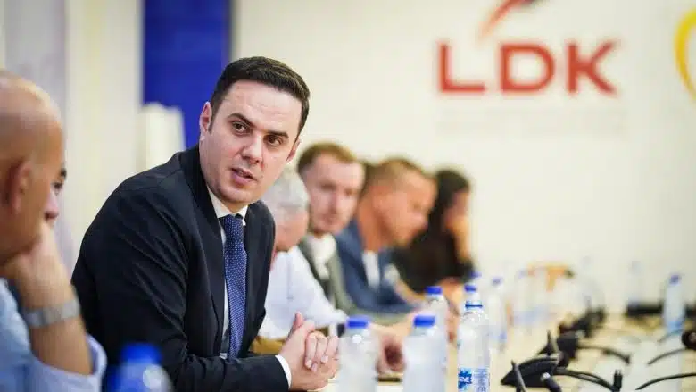 LDK kërkon sërish shkarkimin e ambasadorit Berisha: Imazhi i Kosovës të mos mbetet peng i tij