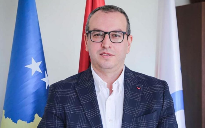 Afera e ambasadorit Berishaj, Gjoshi: Prokuroria të nisë hetimet për financimin e Kurtit