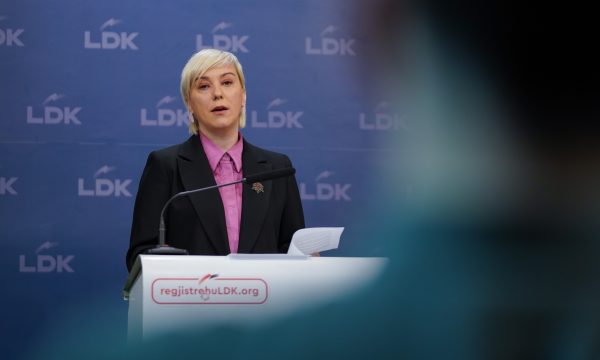 Halimi e LDK’së: Kosova meriton qeverisje, jo propagandë