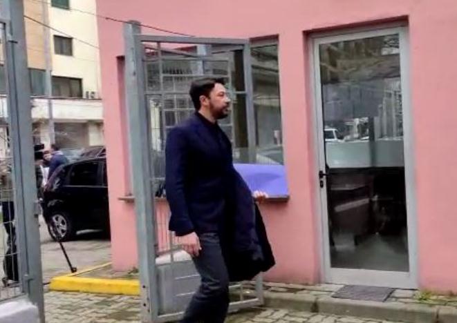 Ftohet nga prokuroria djali i Sali Berishës, Shkëlzeni