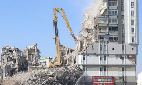 Sërish lëkundje të forta tërmeti në Turqi, panik mes qytetarëve