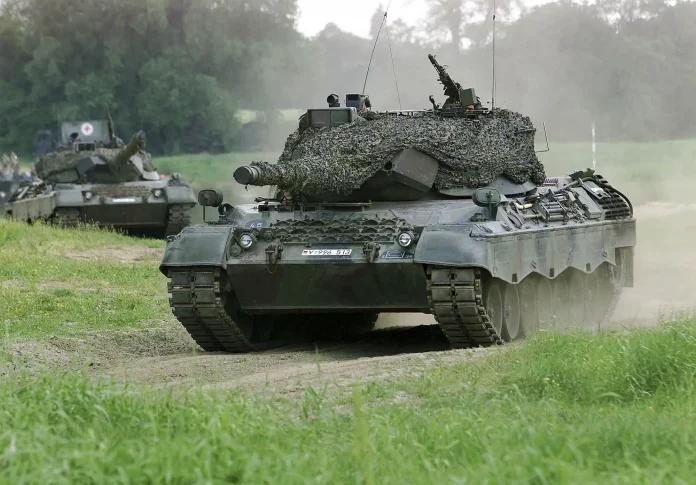 Ministri gjerman i Mbrojtjes: Ukrainës do t’i jepen mbi 100 tanke Leopard 1