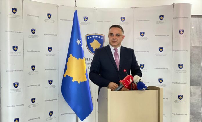 Tahiri: Kosova po zbrazet dhe Qeveria është duke u fokusuar në dialog