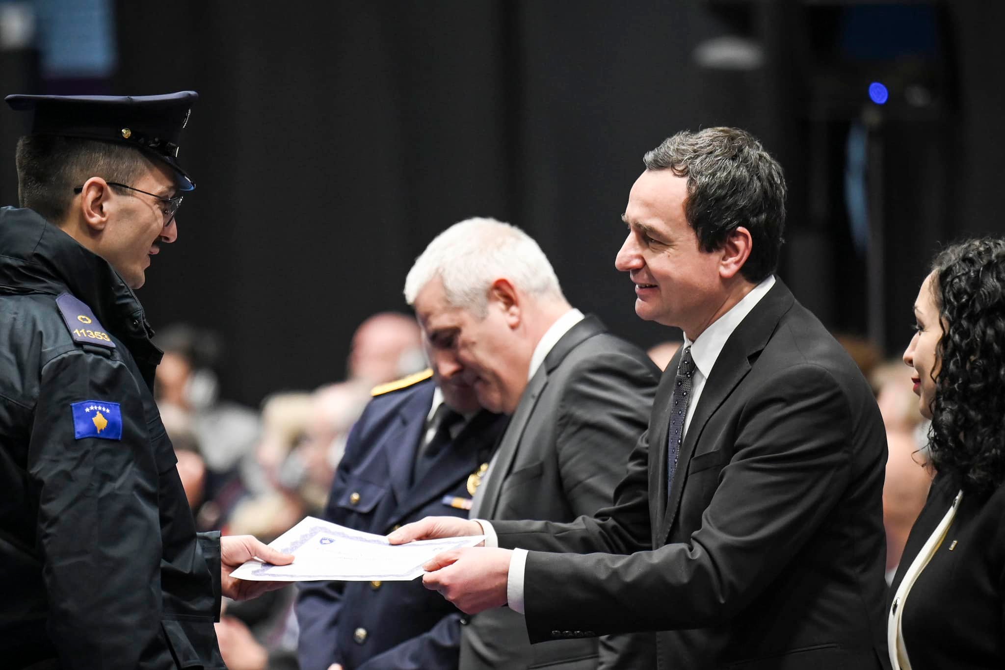 Kurti me rastin e diplomimit të 433 kadetëve: Vendosja e rendit dhe ligjit janë prioritet i Qeverisë