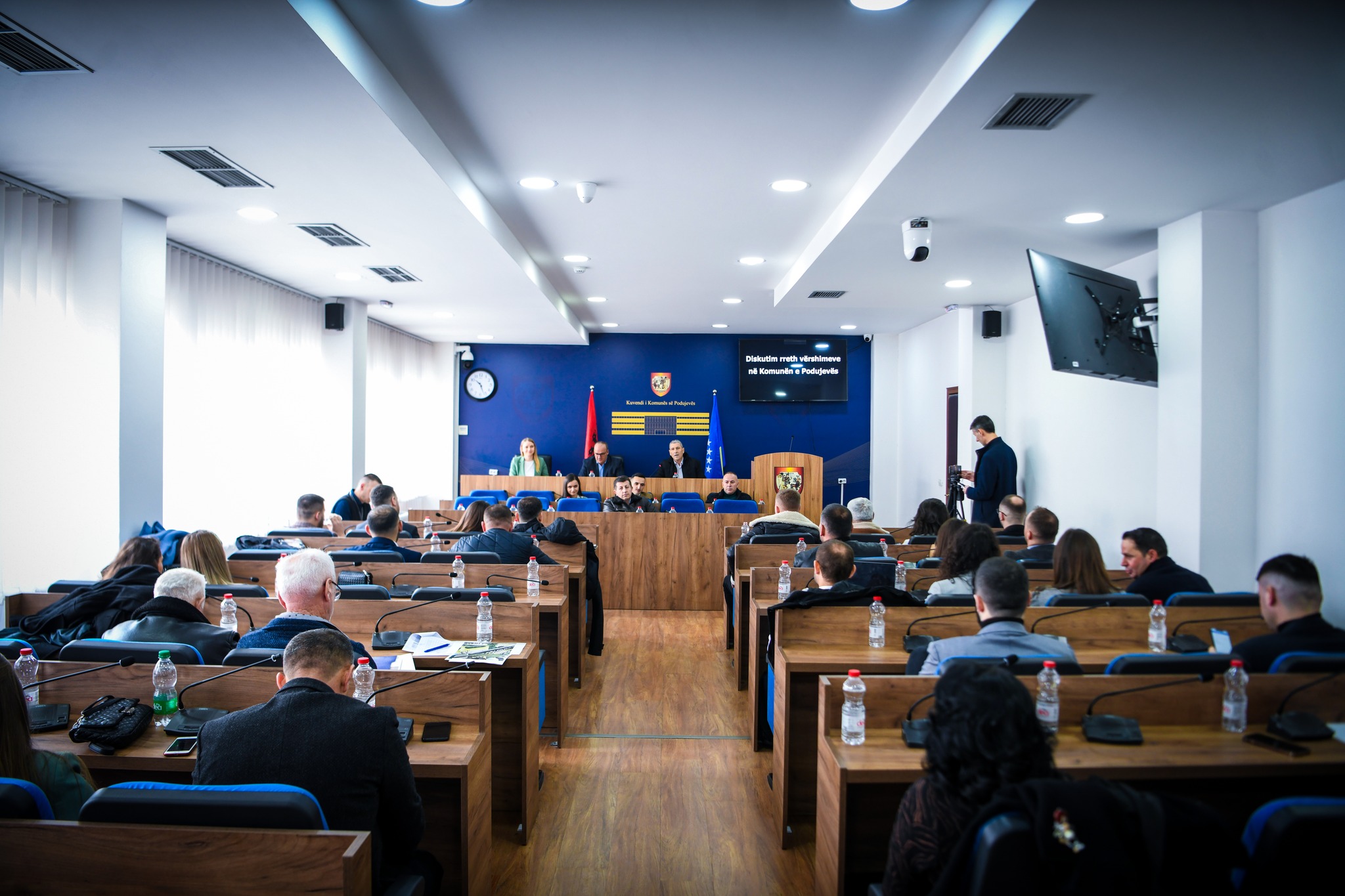 Komuna e Podujevës mban mbledhje të jashtëzakonshme për vërshimet