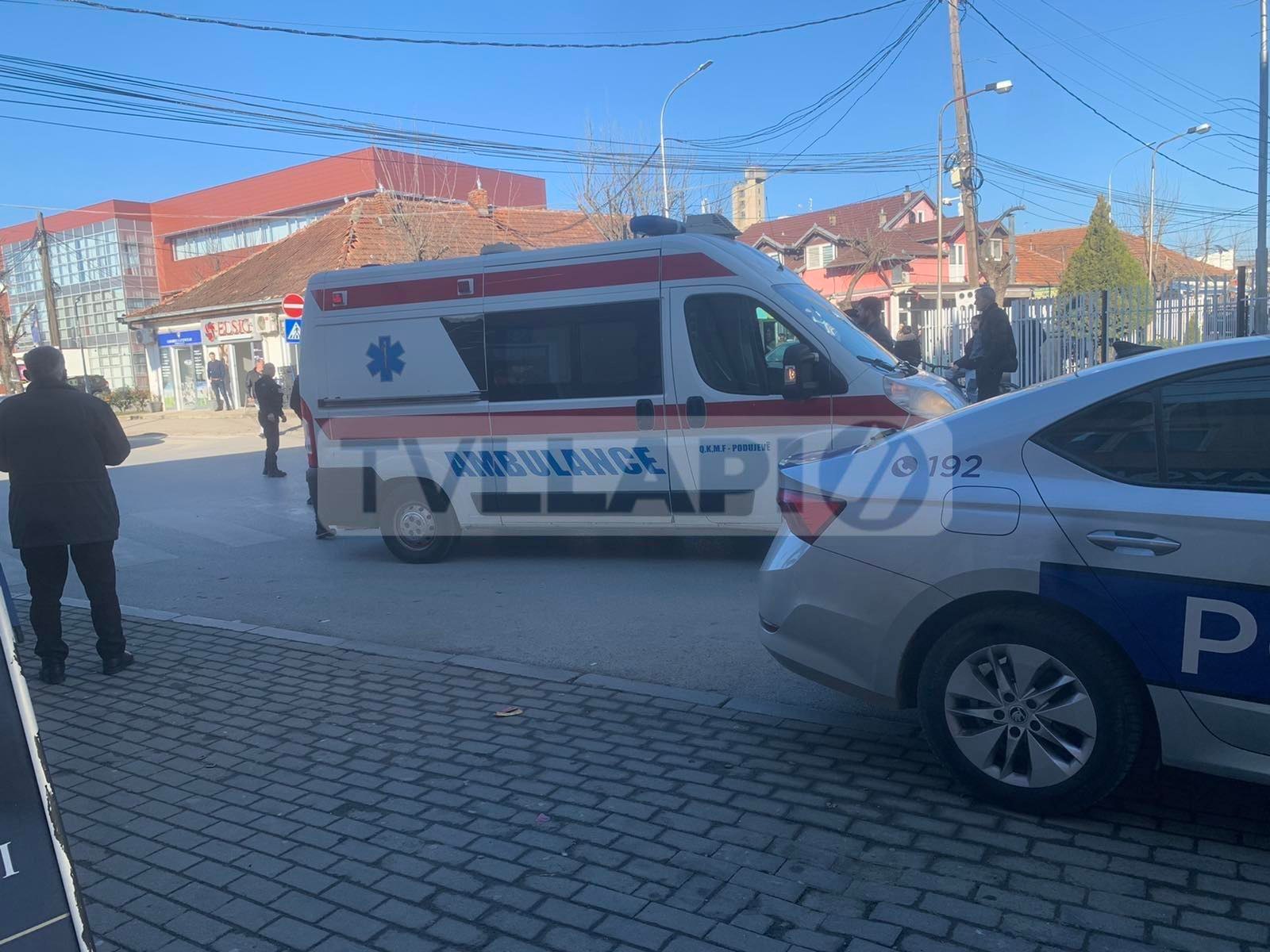 Goditet me veturë një këmbësor në Podujevë (FOTO)