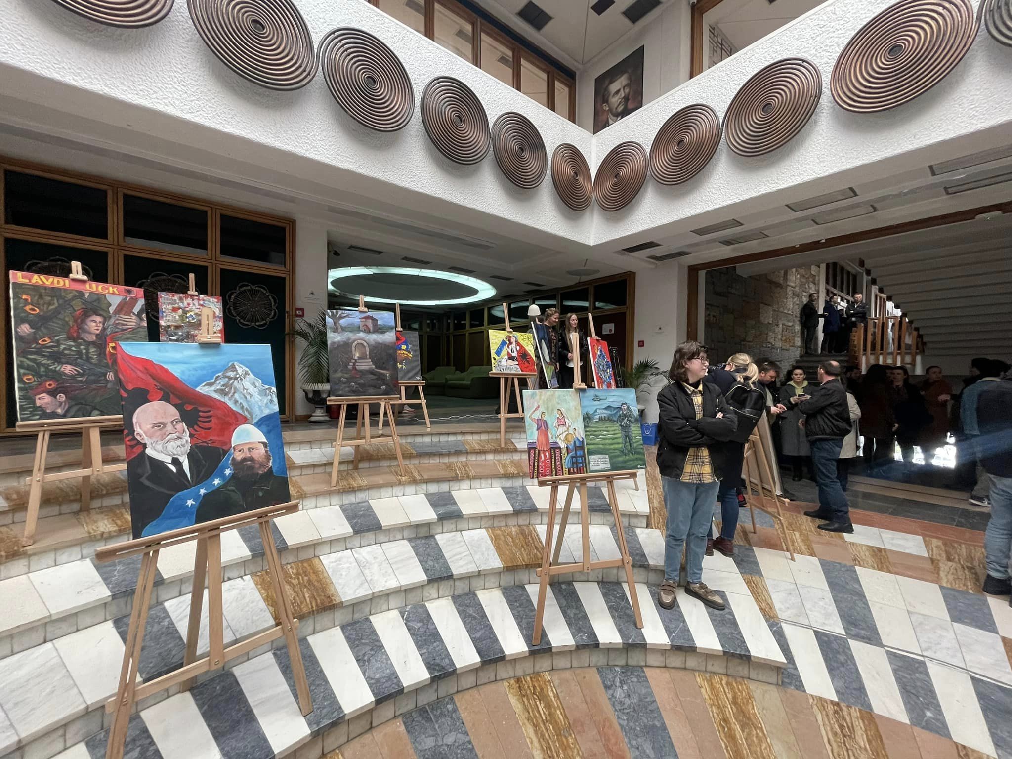 Anesa Toçani, është prezentuar sot në ekspozitën e hapur në Biblotekën Kombëtare në Prishtinë, si punimi më i dalluar nga Komuna e Podujevës