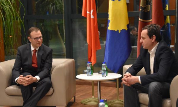 Ambasada e Turqisë: I jemi mirënjohës Kosovës për shtrirjen e dorës së ndihmës