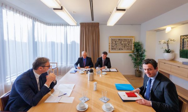 Petkoviq “jep lajme” nga Brukseli: Momentalisht po thyhen shtizat rreth Asociacionit