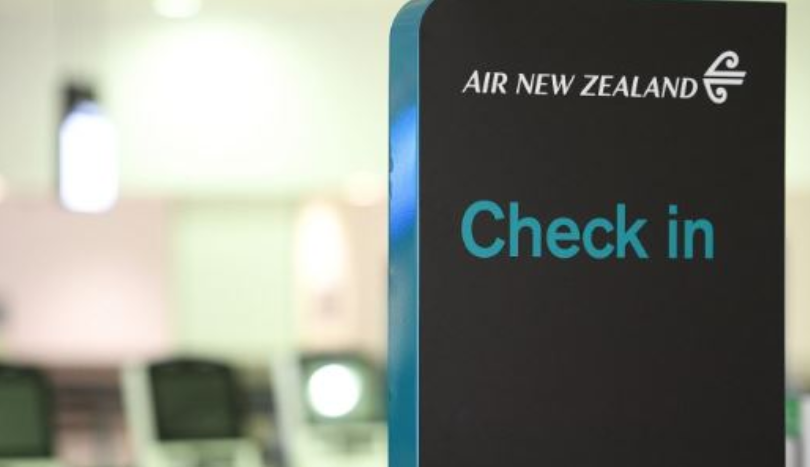 Avioni kalon 16 orë në ajër dhe në fund përfundon në të njëjtin aeroport që u nis