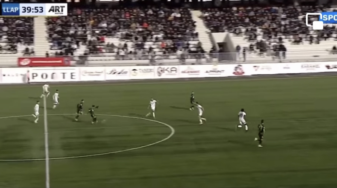 Futbollisiti i Llapit shënon gol nga gjysma e fushës kundër Lirisë