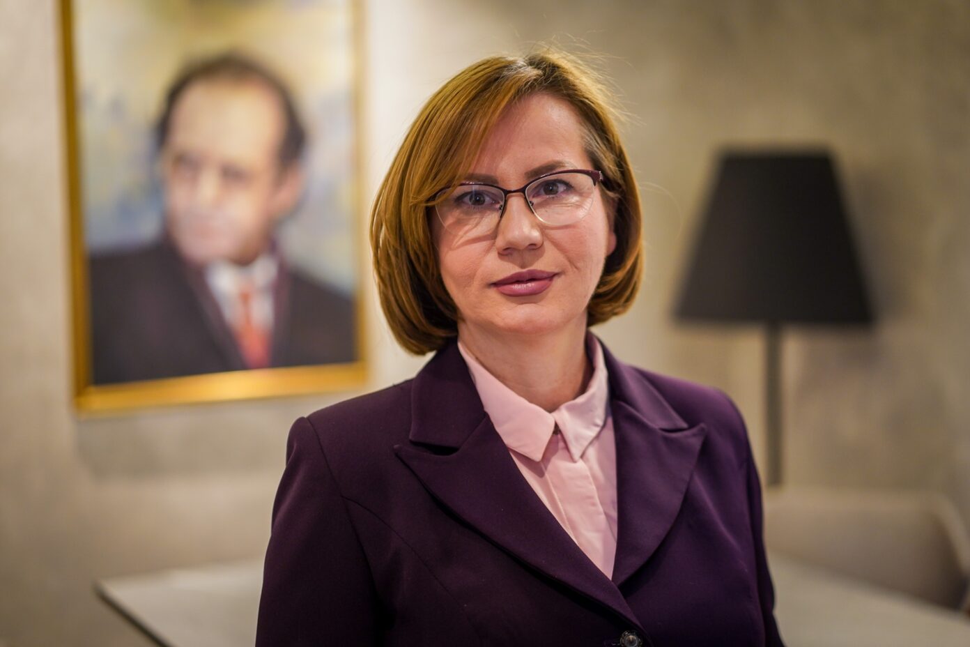 Ish-deputetja e VV-së ironizon Kurtin: Po kalojka, po kalojka, edhe tuj knu madje