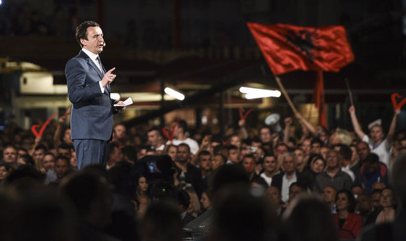 Kurti: Fitorja e shkurtit ishte vetë ndryshimi demokratik, i shërbejmë popullit me devotshmëri