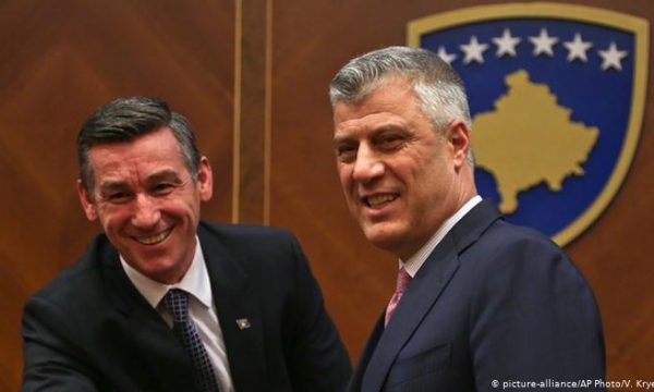 Pushteti s’përmendi krerët e UÇK-së më 17 shkurt, Hoxhaj: Tregon sa zemërngushtë janë