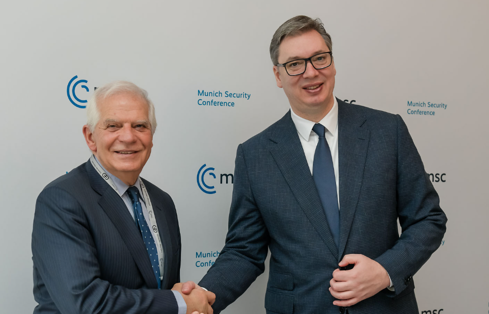 Borell takohet me Vuçiq, diskutohet për propozimin e BE-së dhe normalizimin e marrëdhënieve me Kosovën