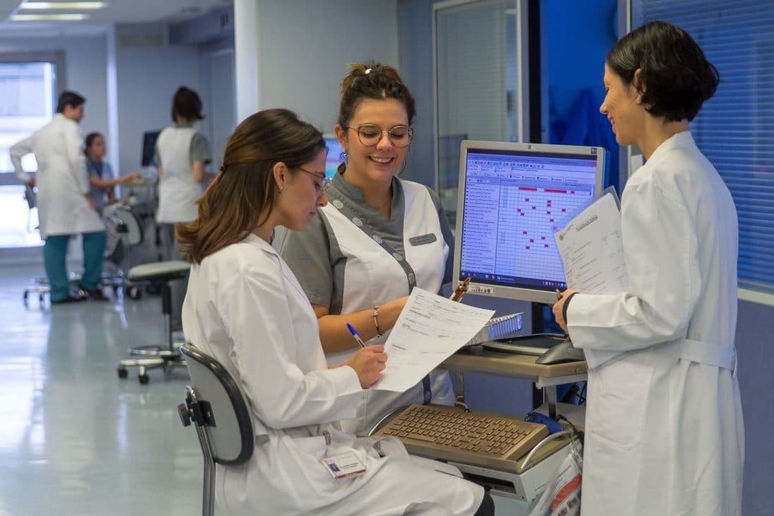 Mungesë e madhe e infermierëve, një infermier kujdeset për 30 pacientë