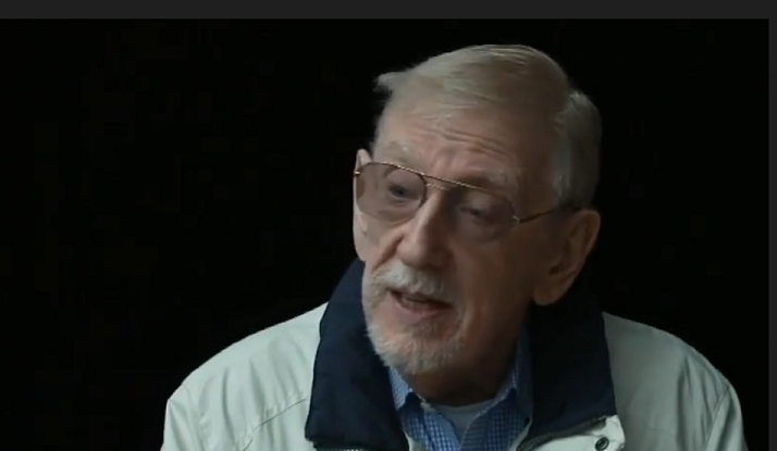 Urimi emocionues i William Walker për 15-vjetorin e Pavarësisë: Ndihem si baba në këtë vend, e kam parë Kosovën tek lind