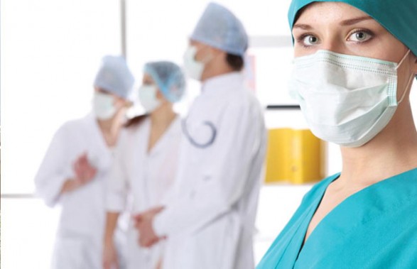 Infermierët të pakënaqur me koeficientin, kërkojnë nga Qeveria të mos ua ndalë shujtat dhe shtesat