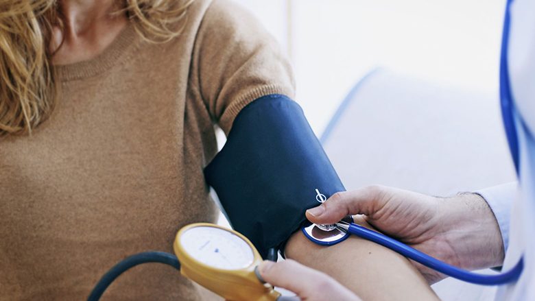 Shumica gabojnë kur matin presionin e gjakut! Çfarë saktësisht tregojnë vlerat – një gjë është për alarm