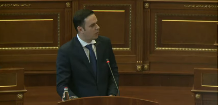 Abdixhiku akuzon Kurtin: Qeveria me sjellje arrogante nuk raporton rregullisht për dialogun