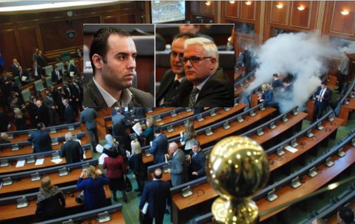 “Vallahi gjyqtare nuk e kom pa Glaukun”, fjalët e Adem Grabovcit në seancën ndaj Konjufcës për gaz lotsjellës