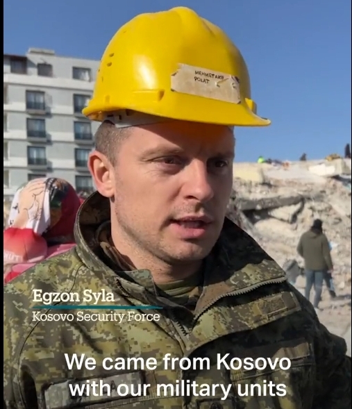 Rrëfimi i ushtarit të FSK-së nga Podujeva: Tregon si po ndihmojnë në gjetjen e trupave nën rrënoja ne Turqi