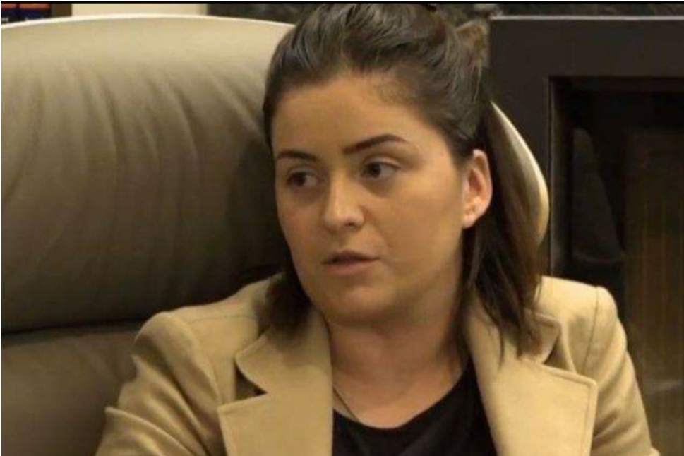 Gruaja e Astrit Deharit i reagon Dardan Molliqajt: Kjo deklaratë e tij nuk është e vërtetë