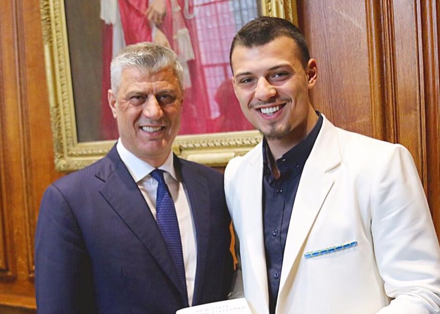 Djali i Hashim Thaçit flet për anëtarët e familjes të vrarë në luftë