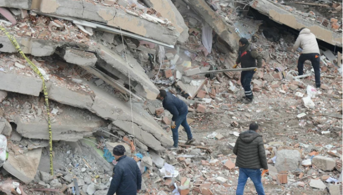 Vdes vajza e aktorit turk e cila ndodhej nën rrënoja, trupi i pajetë u gjet 6 ditë pas tërmetit