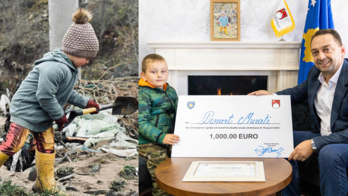 Nura shpërblen me 1 mijë euro djaloshin që ndihmoi me lopatë gjatë vërshimeve