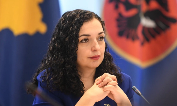 Nga zyra e Osmanit iu shkon një goditje ndërkomëbtarëve që e quajtën “konstruktiv” Vuçiqin