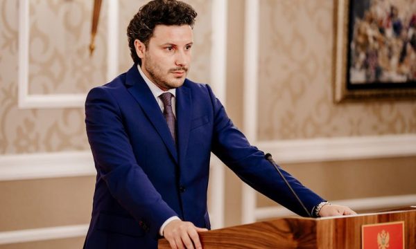 Incidenti ndaj Petraq Milos, Abazoviq kërkon falje