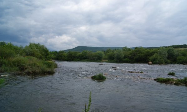 Trupi i pajetë i një gruaje është gjetur në lumin Ibër