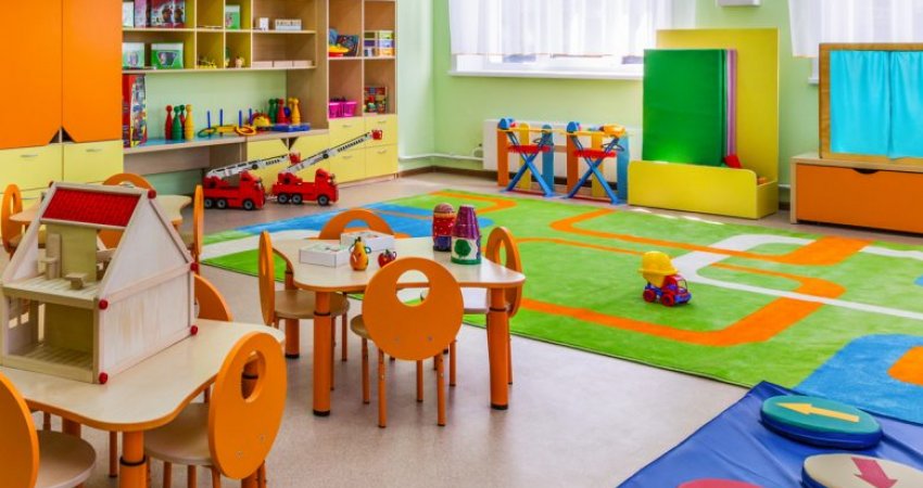 Edukatorja e godet me shuplakë në fytyrë fëmijën në Mitrovicë