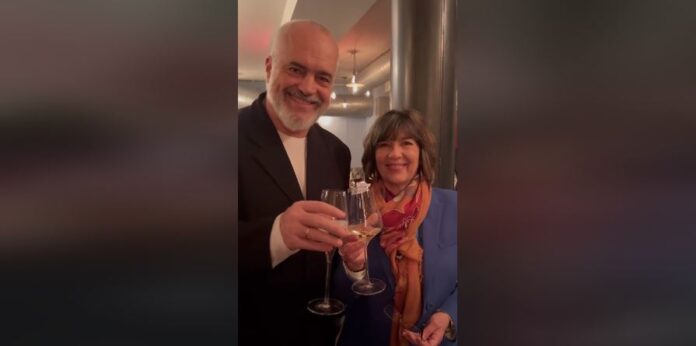 Rama e gazetarja e CNN urojnë Kosovën për 15-vjetorin e pavarësisë