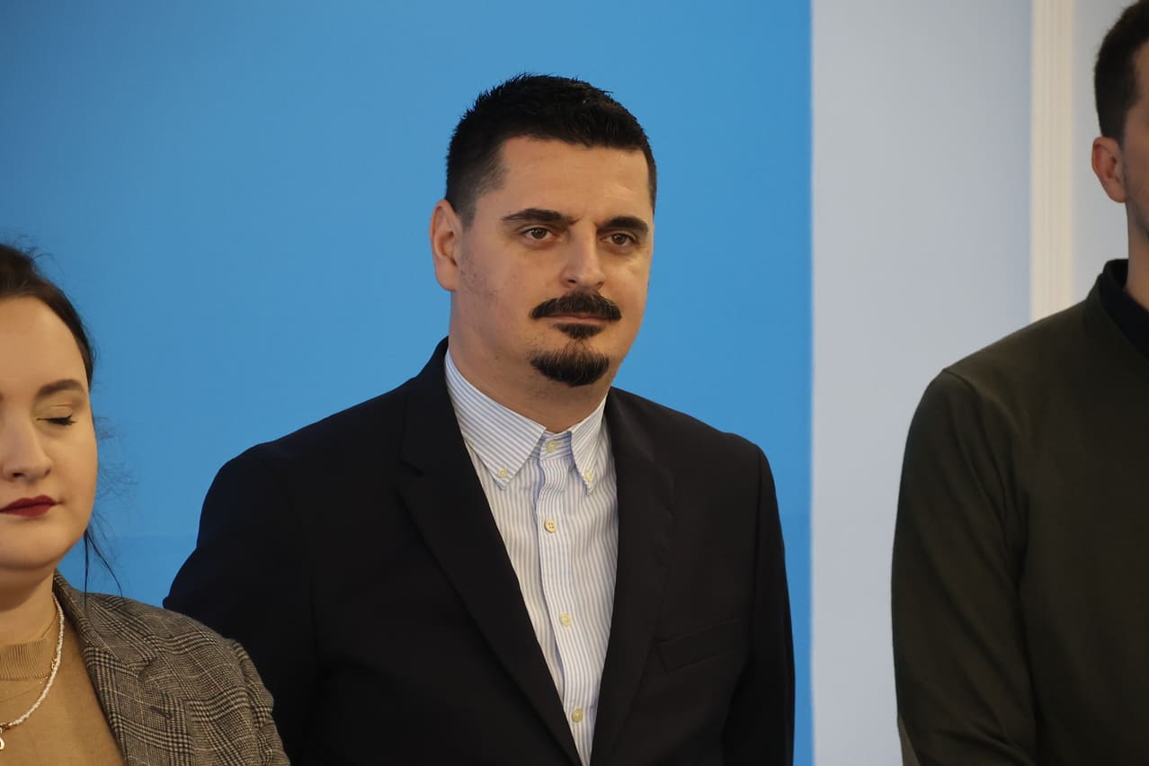 Musliu: E drejtë greva e punëtorëve të KRM “Pastrimi”, por jo në këtë mënyrë