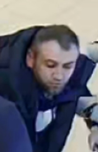 Policia kërkon ndihmë për ta identifikuar këtë person