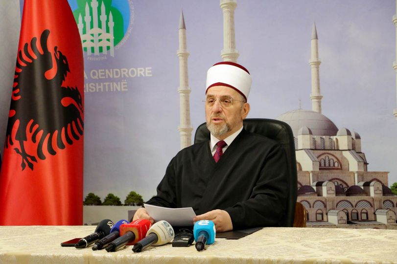 Myftiu i Kosovës, Naim ef. Tërnava u është drejtuar sot besimtarëve myslimanë me një mesazh urimi për muajin e Ramazanit