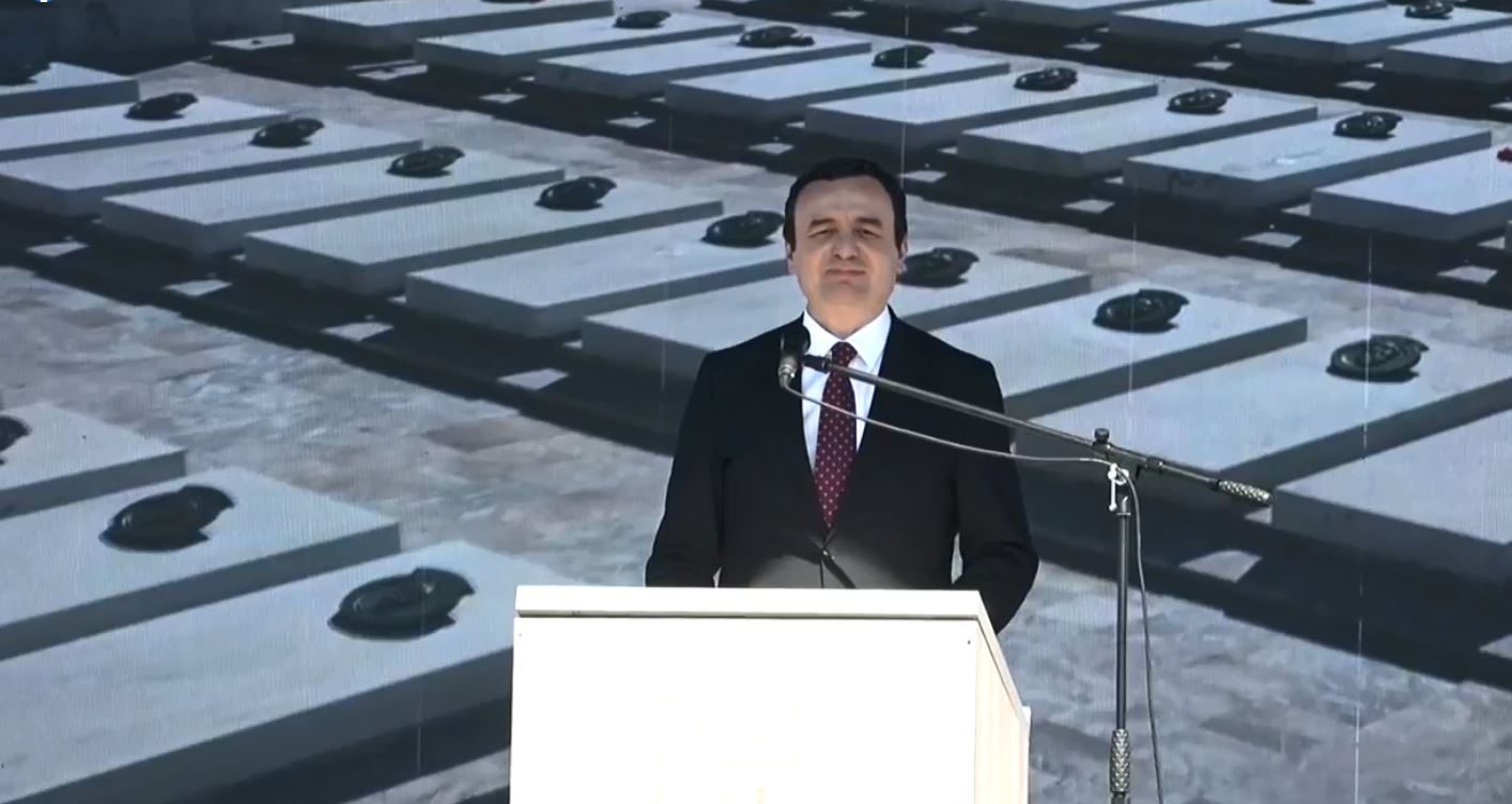 Kurti: S’gjunjëzohet kulla, s’mposhtet UÇK-ja – ky ishte mesazhi që Serbia e mori nga Haradinajt