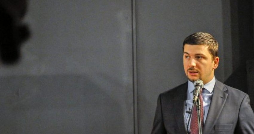 Krasniqi kritikon Kurtin për keqqeverisje: Çmimet janë rritur, shëndetësia dhe arsimi janë degraduar
