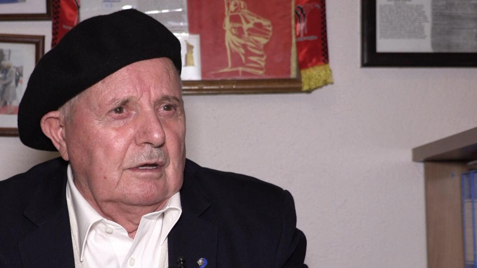 “Çka kam hekë me rrit 30 vjet, e që 24 vjet nuk e di ku është”| Rrëfimi i Bajram Qerkinit për djalin e zhdukur