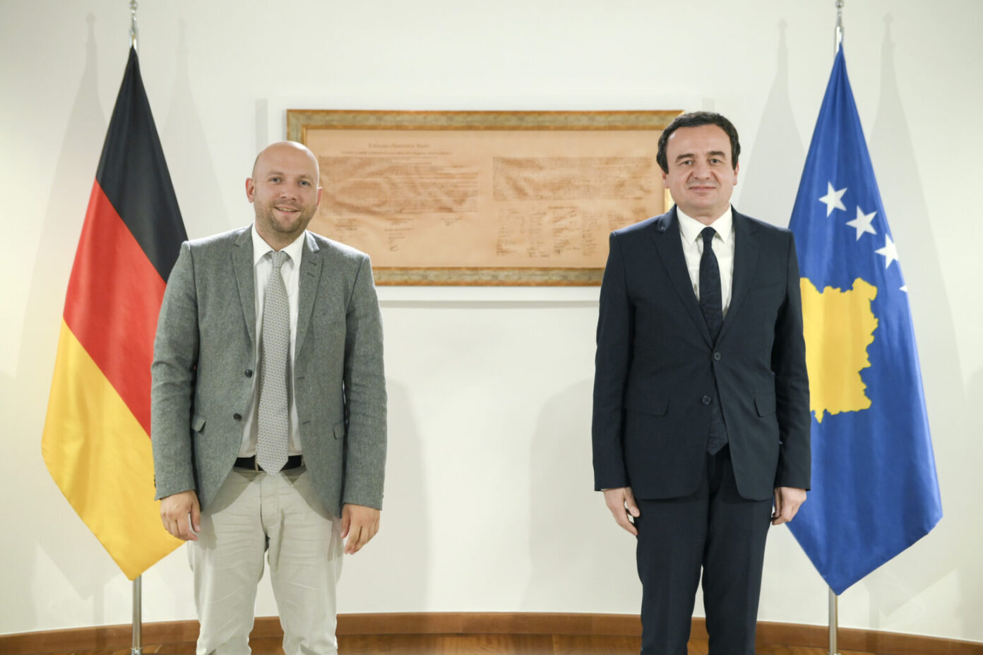 Kurti diskuton me Sarrazin: Kosova konstruktive dhe e gatshme për dialog të hapur