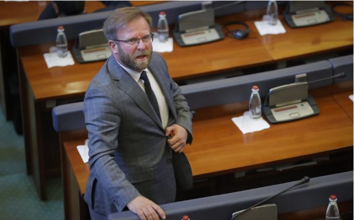 Haki Abazi-Kurtit: Për marrëveshjen e Ohrit, aktivistët e VV-së do të rrotullonin makina