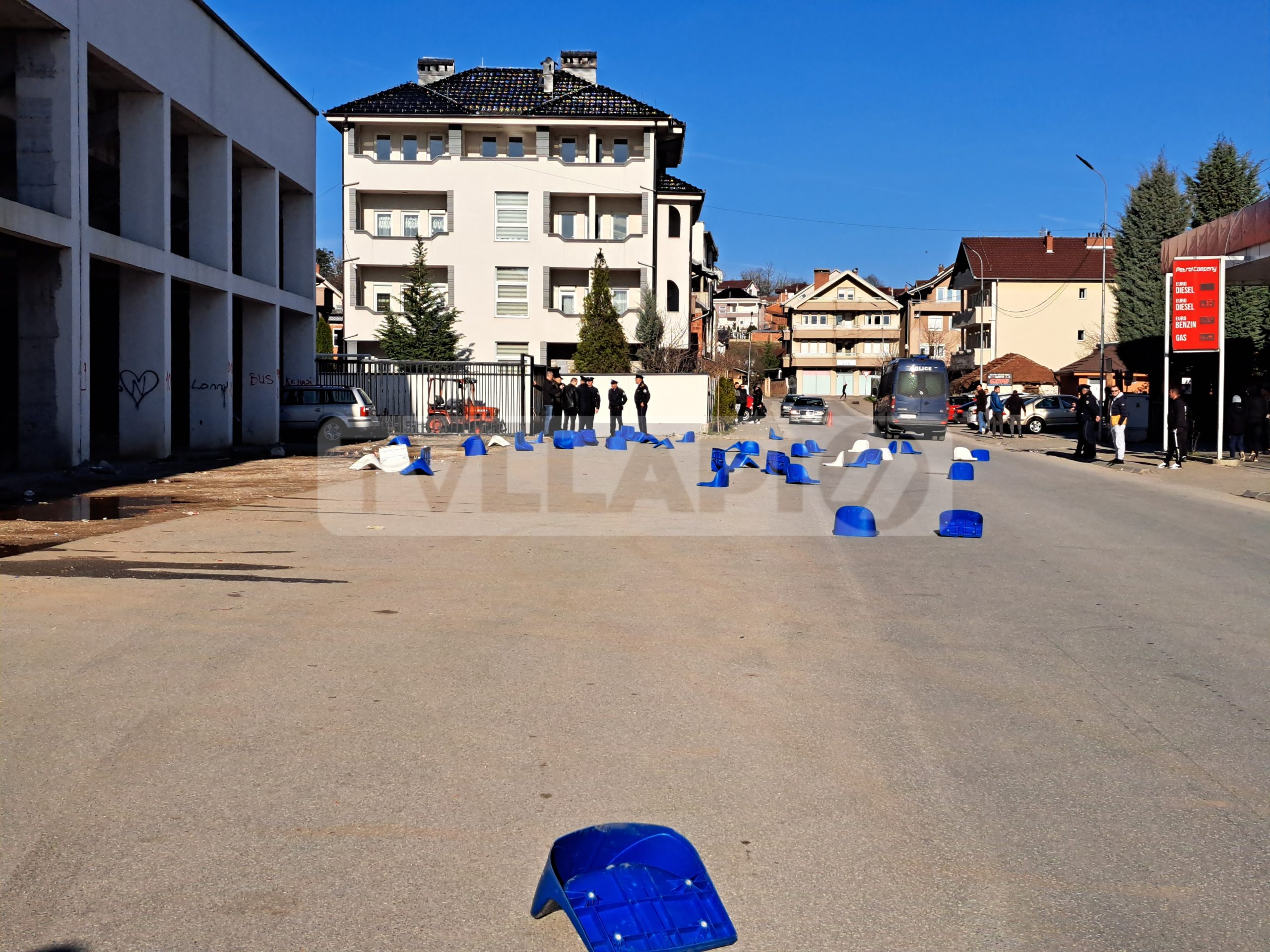 Incidenti në ndeshjen Llapi – Ballkani, policia arreston 21 persona