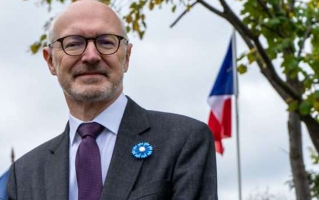 Ambasadori i Francës i jep dy data të mundshme për heqjen e vizave