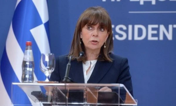 Dje nga Athina, sot nga Beogradi| Presidentja e Greqisë: S’e njohim Kosovën