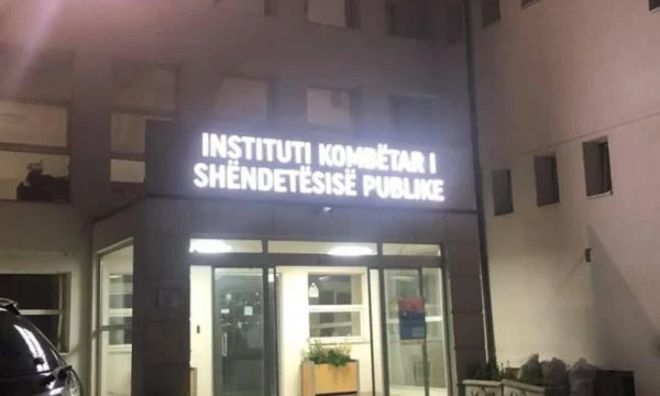 Fruthi shfaqet në disa vende të rajonit, në rrezik edhe Kosova